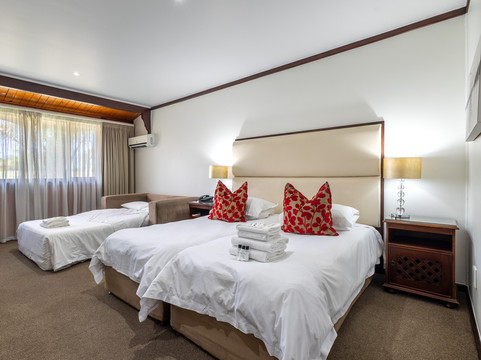 克尼斯纳木屋酒店-3星和4星