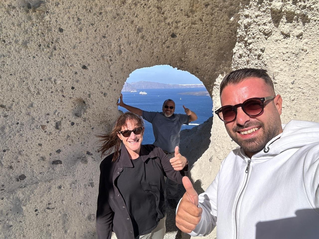 Saffron Tours Santorini-圣托里尼必去景点