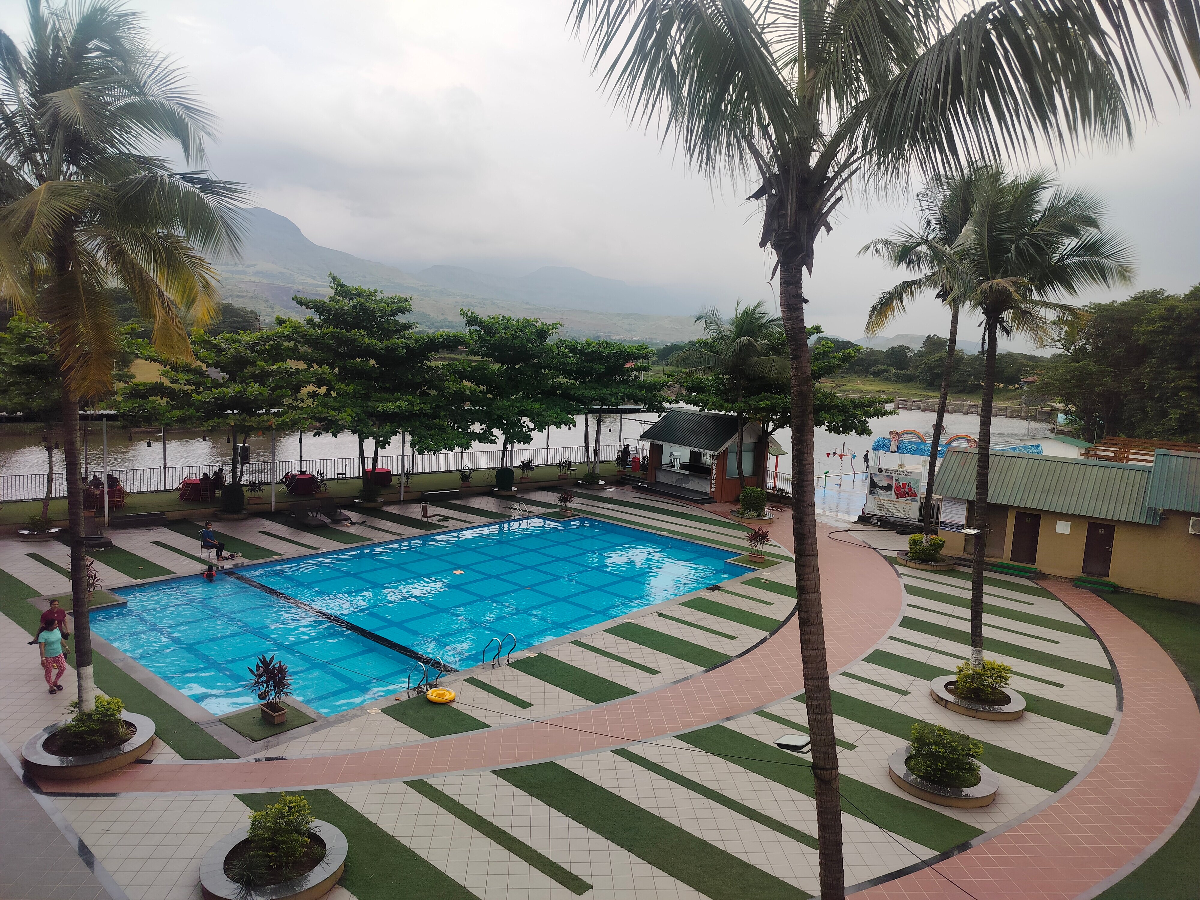 Paramount Riverfront Resort & Spa, Karjat-官方
