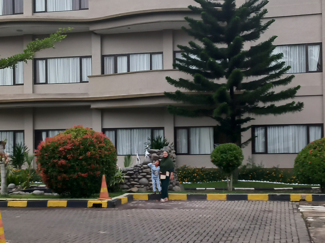 Sutan Raja Hotel & Convention Centre Soreang-Bandung主图