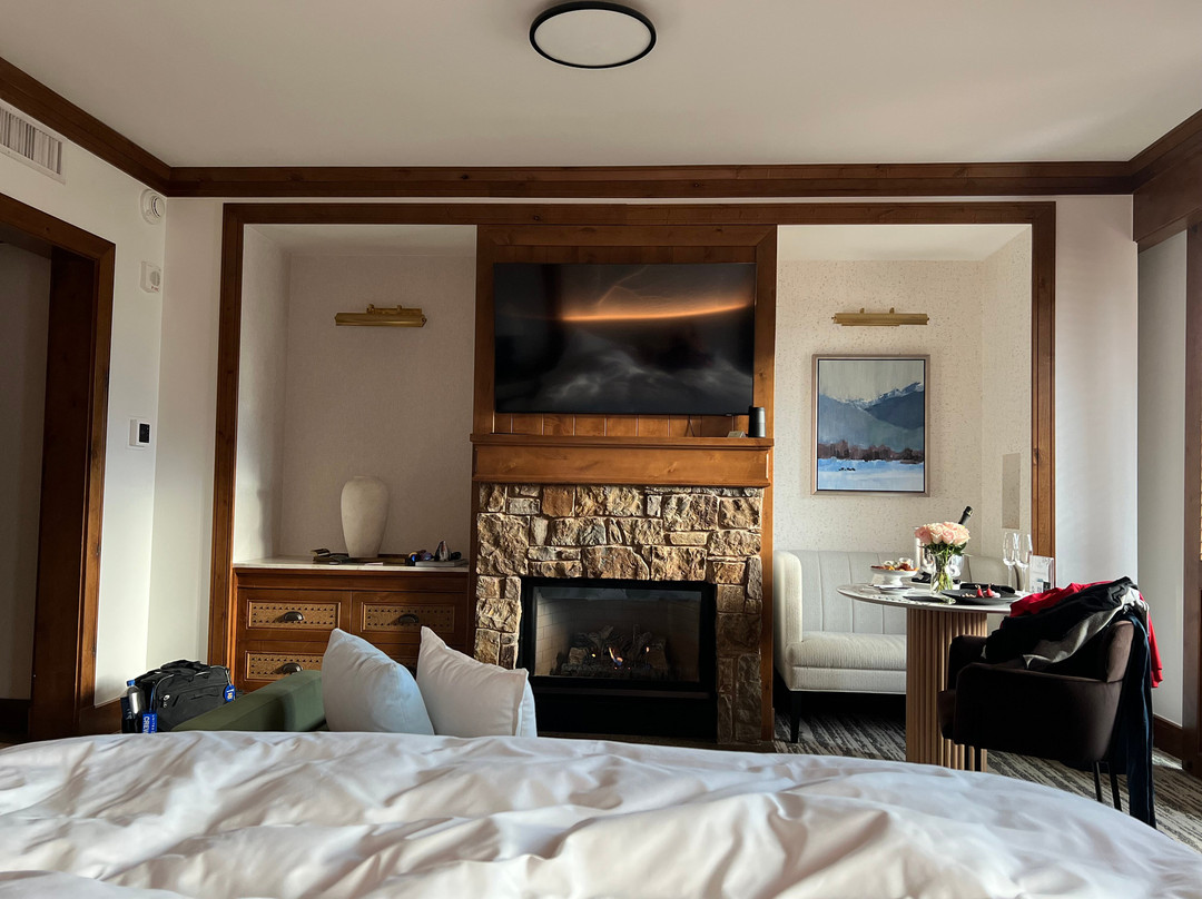 杰克逊霍尔四季度假村酒店主图