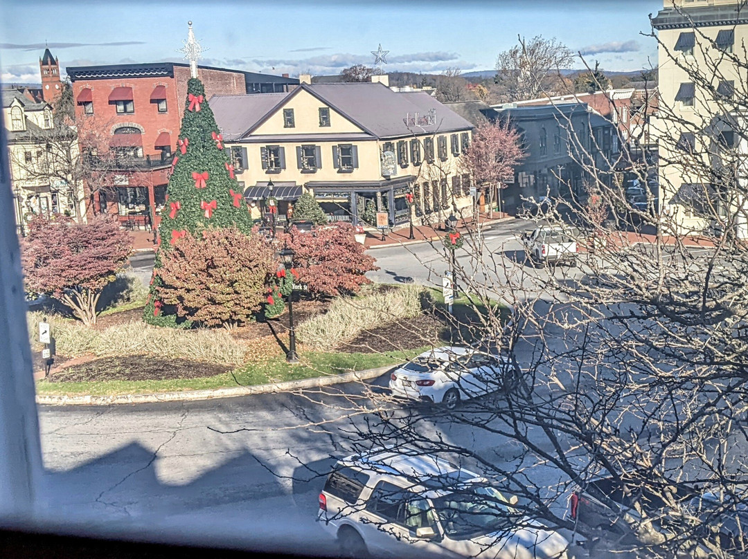 Inn at Lincoln Square主图