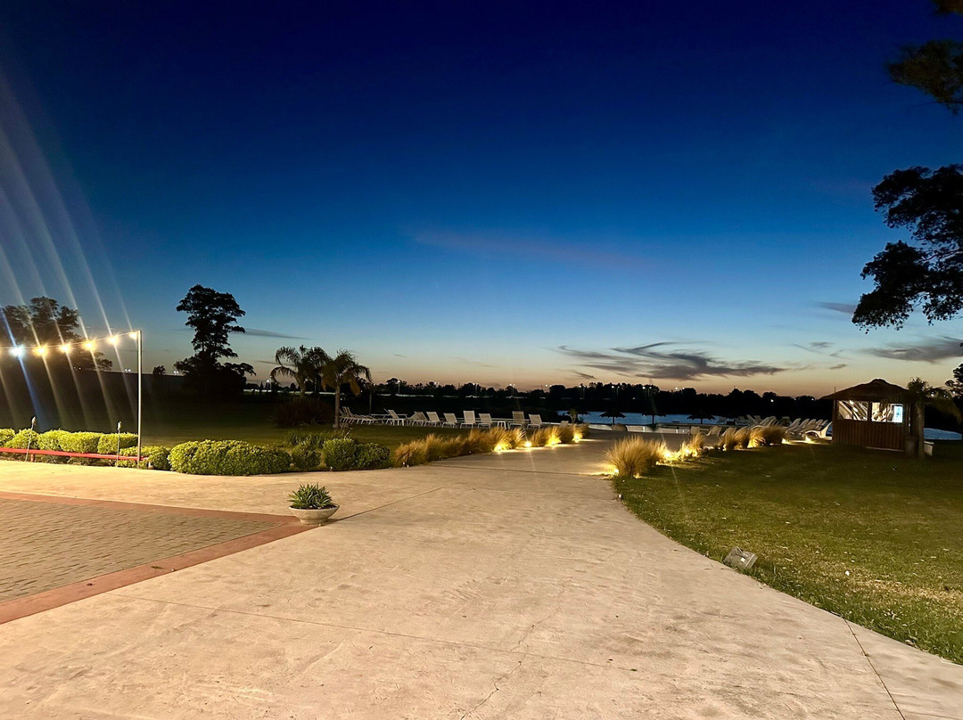 Howard Johnson Hotel & Convention Center Ezeiza主图