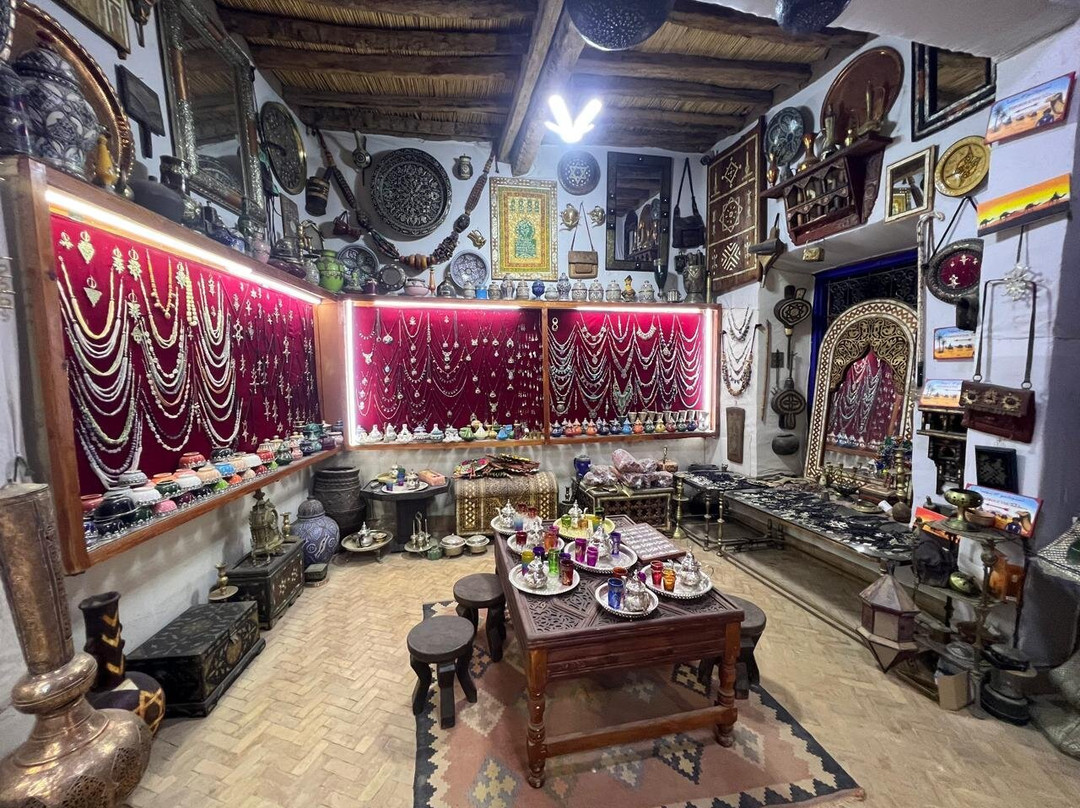 Cooperative Des Artisans Amzrou-Amezrou必去景点