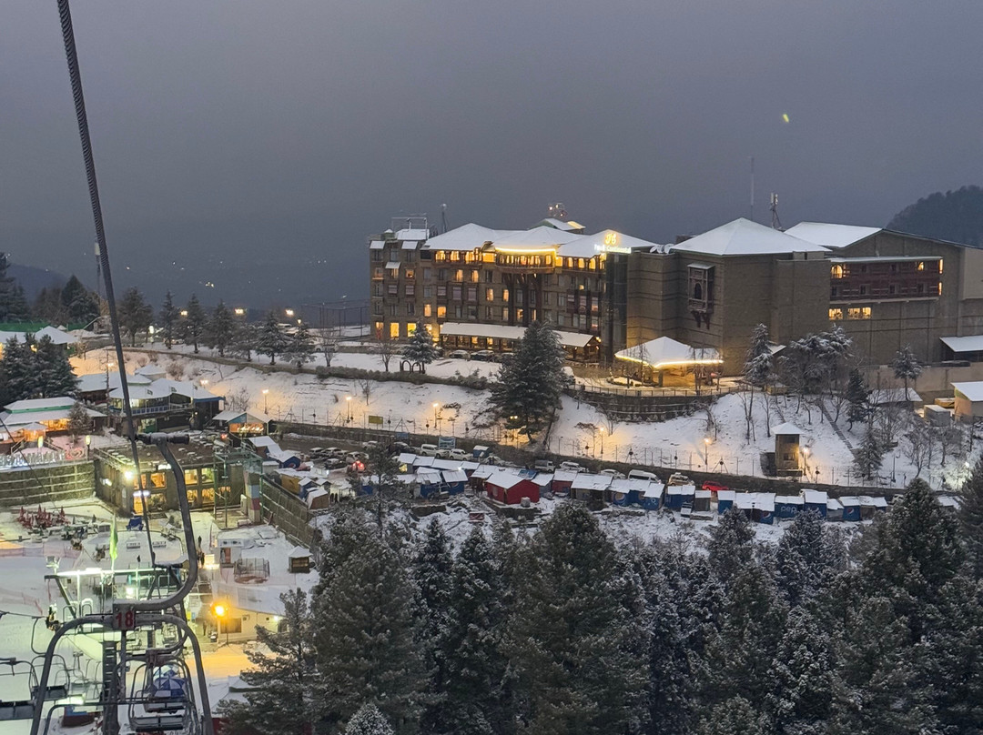 Pearl Continental Hotel Malam Jabba主图