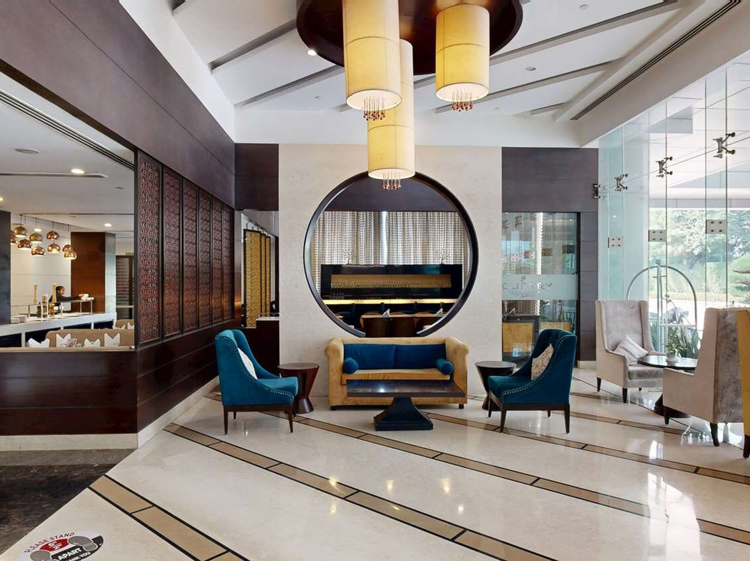 Garat Pur Bas酒店住宿-Gurmon Hotels Sohna Road Gurugram, a member of Radisson Individuals