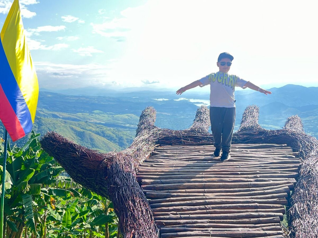 Mirador la Mano del Gigante-Gigante必去景点