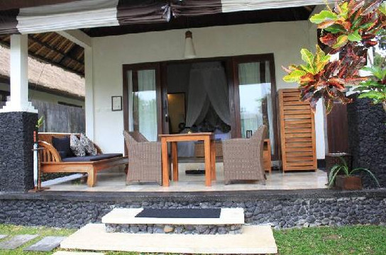 巴厘岛乌布卡娅内穆雅度假村主图