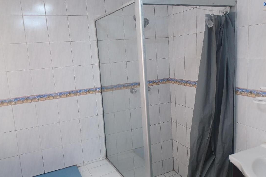 De'moore Guest House