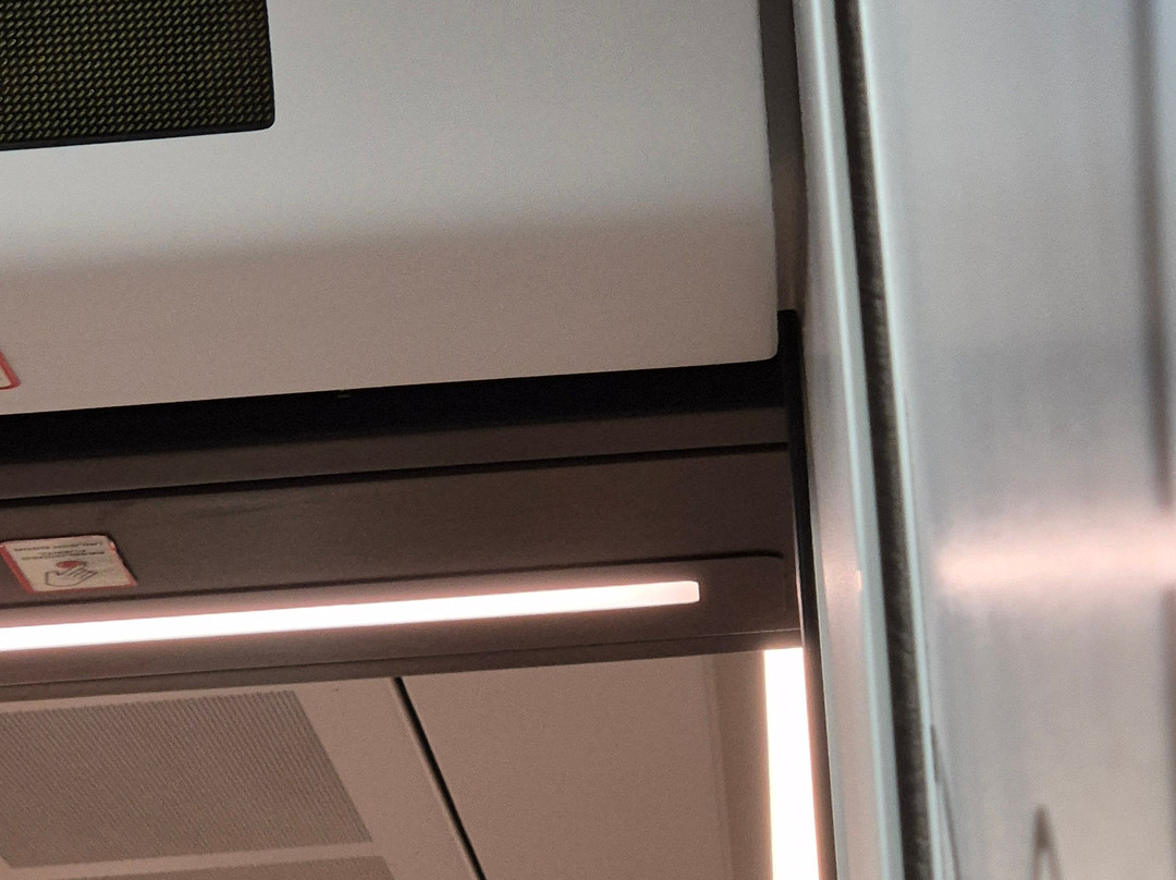 Tran rent a car English speaking driver-胡志明市必去景点