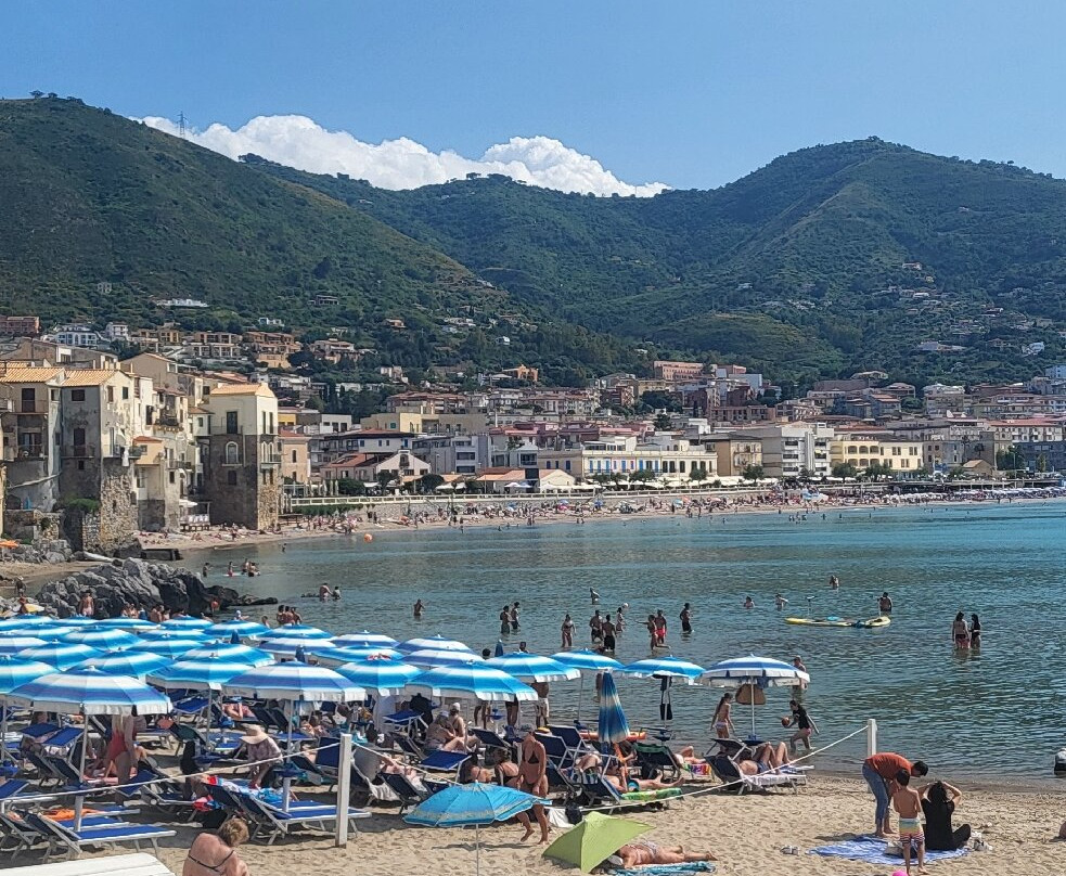 Cefalù Beach景点图片