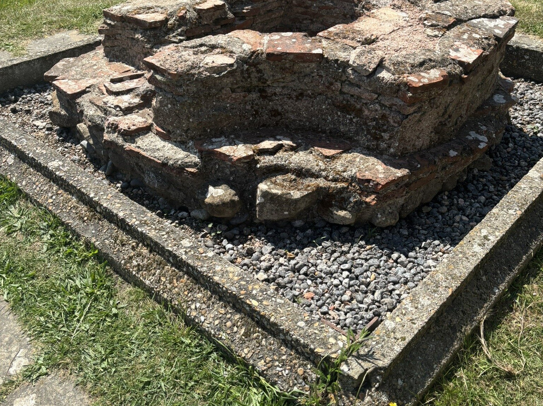 Richborough Roman Fort and Amphitheatre景点图片