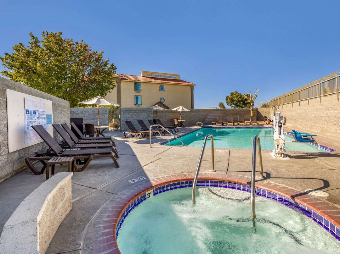 Comfort Inn & Suites Lancaster Antelope Valley主图