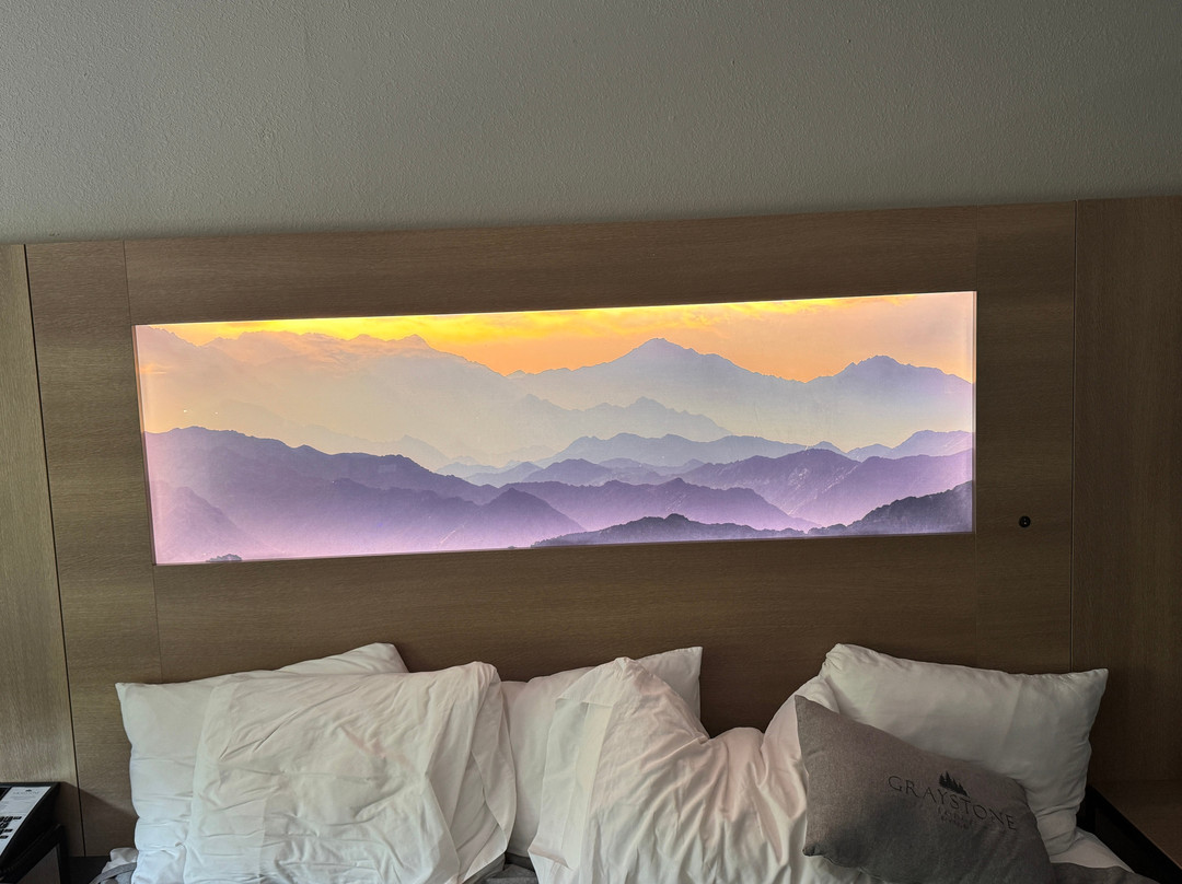 Graystone Lodge主图