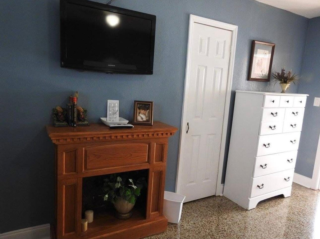 Twin Palms Motel主图