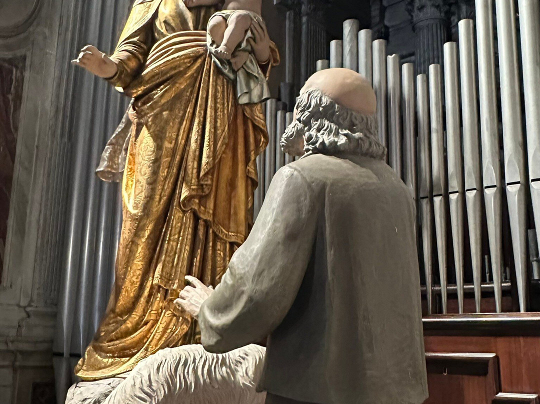 Chiesa di S. Ambrogio-瓦拉泽必去景点