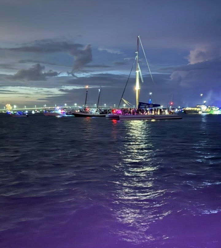 Red Boat Water Tours-圣奥古斯丁必去景点