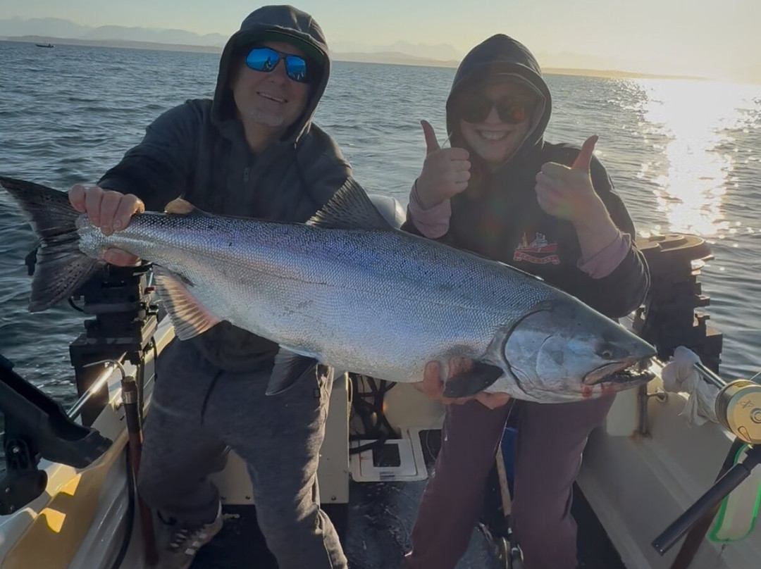 Fishing Storie Charters-坎贝尔里弗必去景点