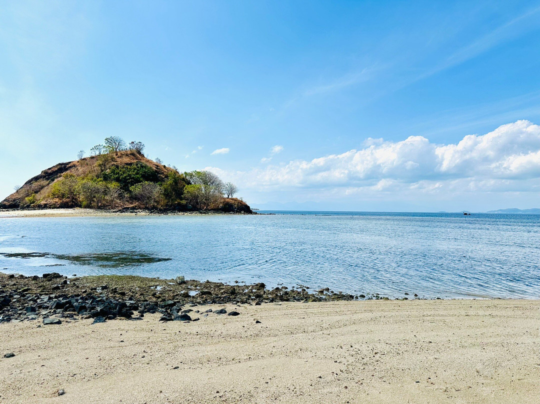 Elak Elak Beach-Desa Sekotong Barat必去景点