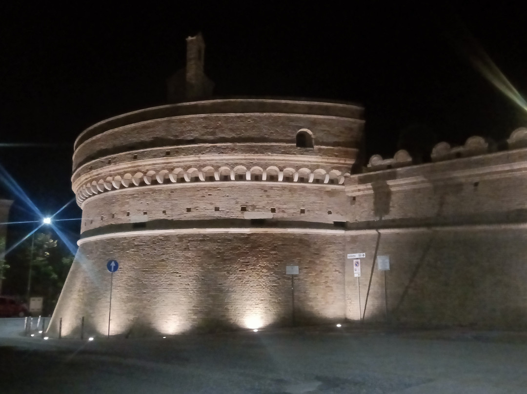 Porta Marina-Loreto必去景点