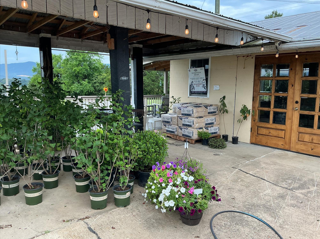 Stanley旅游景点-Massanutten Country Corner