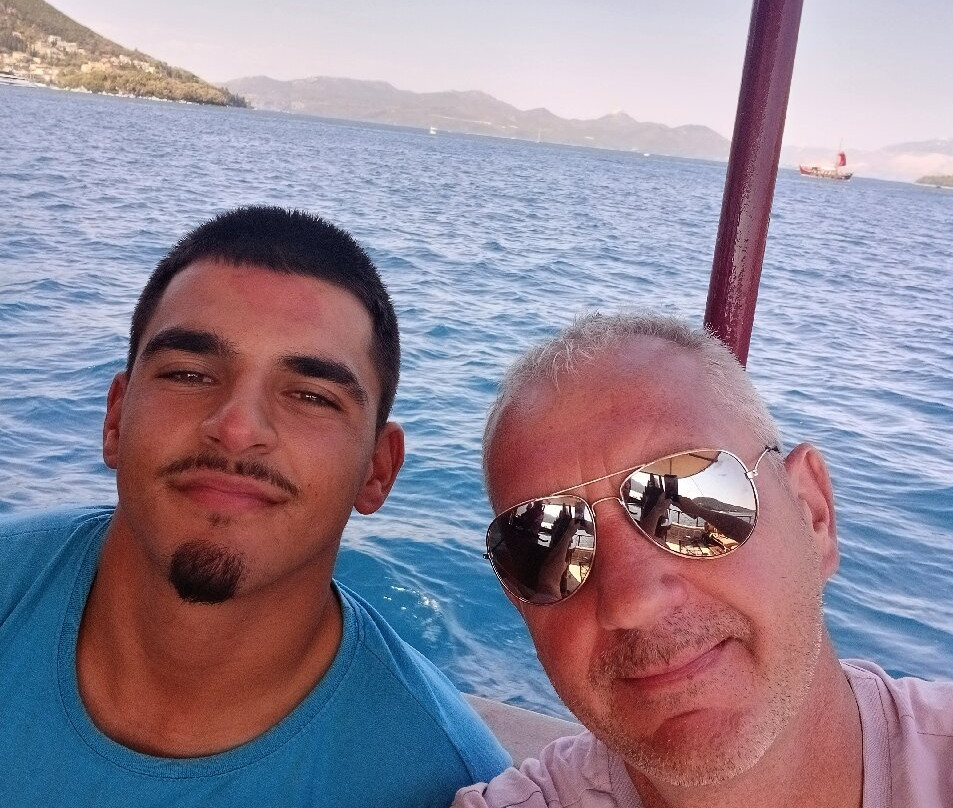 Papanikolis Cruise Boat-Nidri必去景点