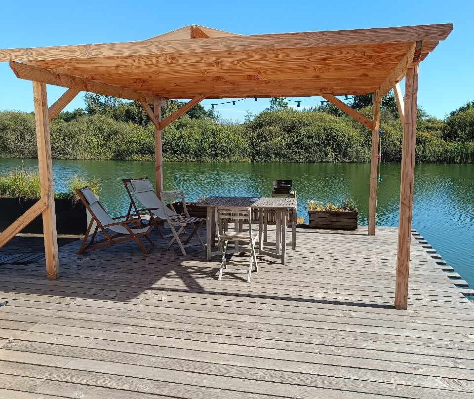 Les Gîtes De Robin'son主图