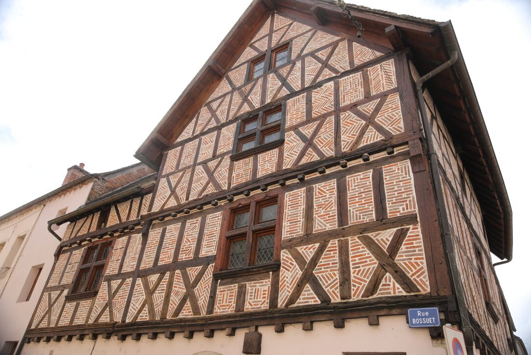Maison de Bois à Seurre-Seurre必去景点