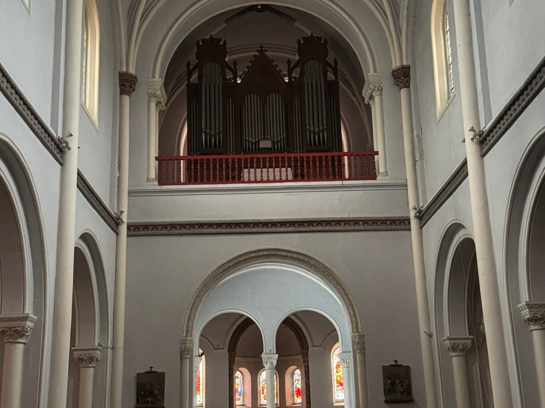 Basilique de Buglose-Saint-Vincent-de-Paul必去景点