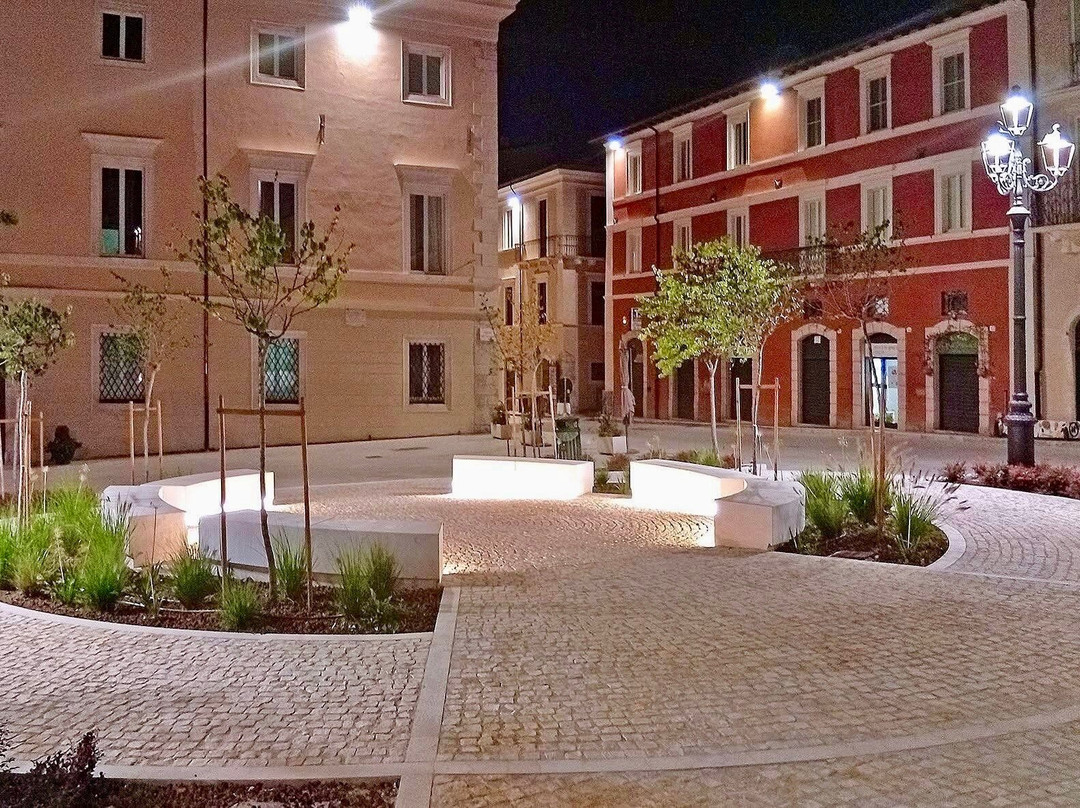 Piazza Regina Margherita-拉奎拉必去景点