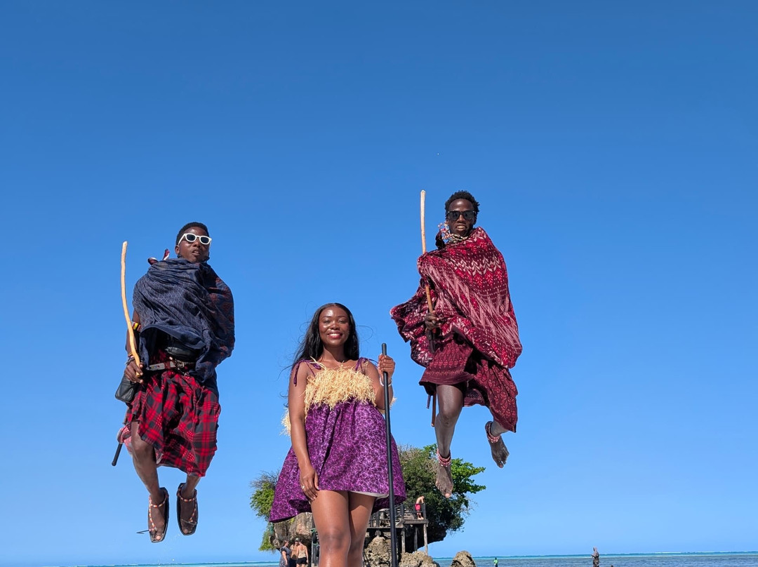 Young Tours &  Safaris Zanzibar-桑给巴尔市必去景点