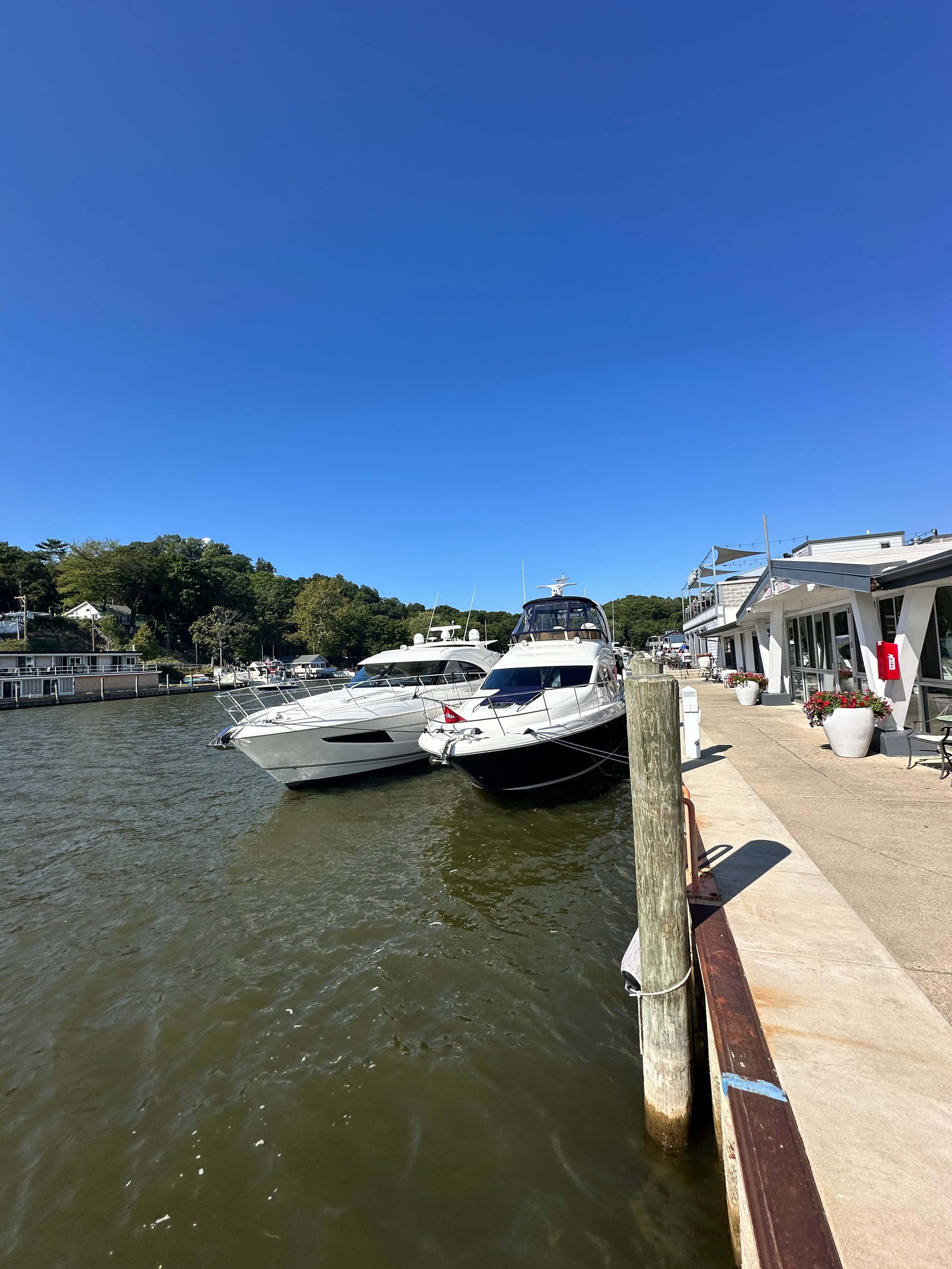 Ship-N-Shore Hotel-浴室