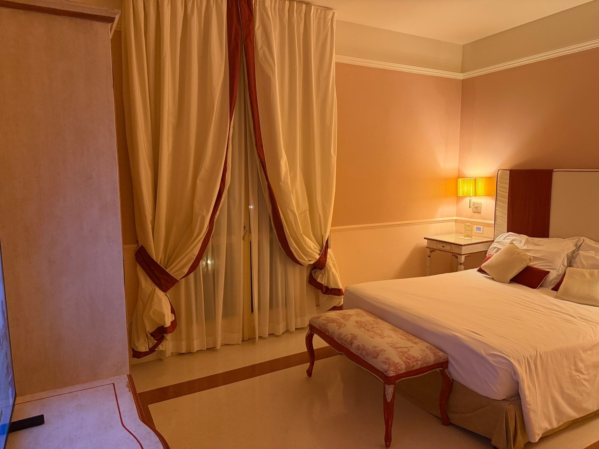 瓦菲欧雷黎莱斯别墅酒店-官方