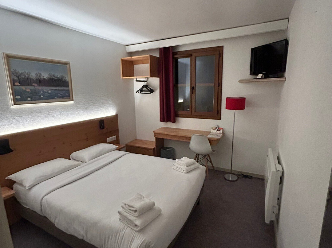 Cit'hôtel Le National主图
