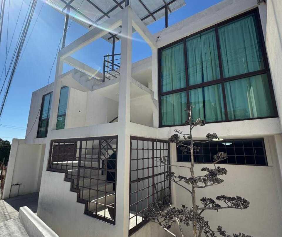 Estancias Hgs