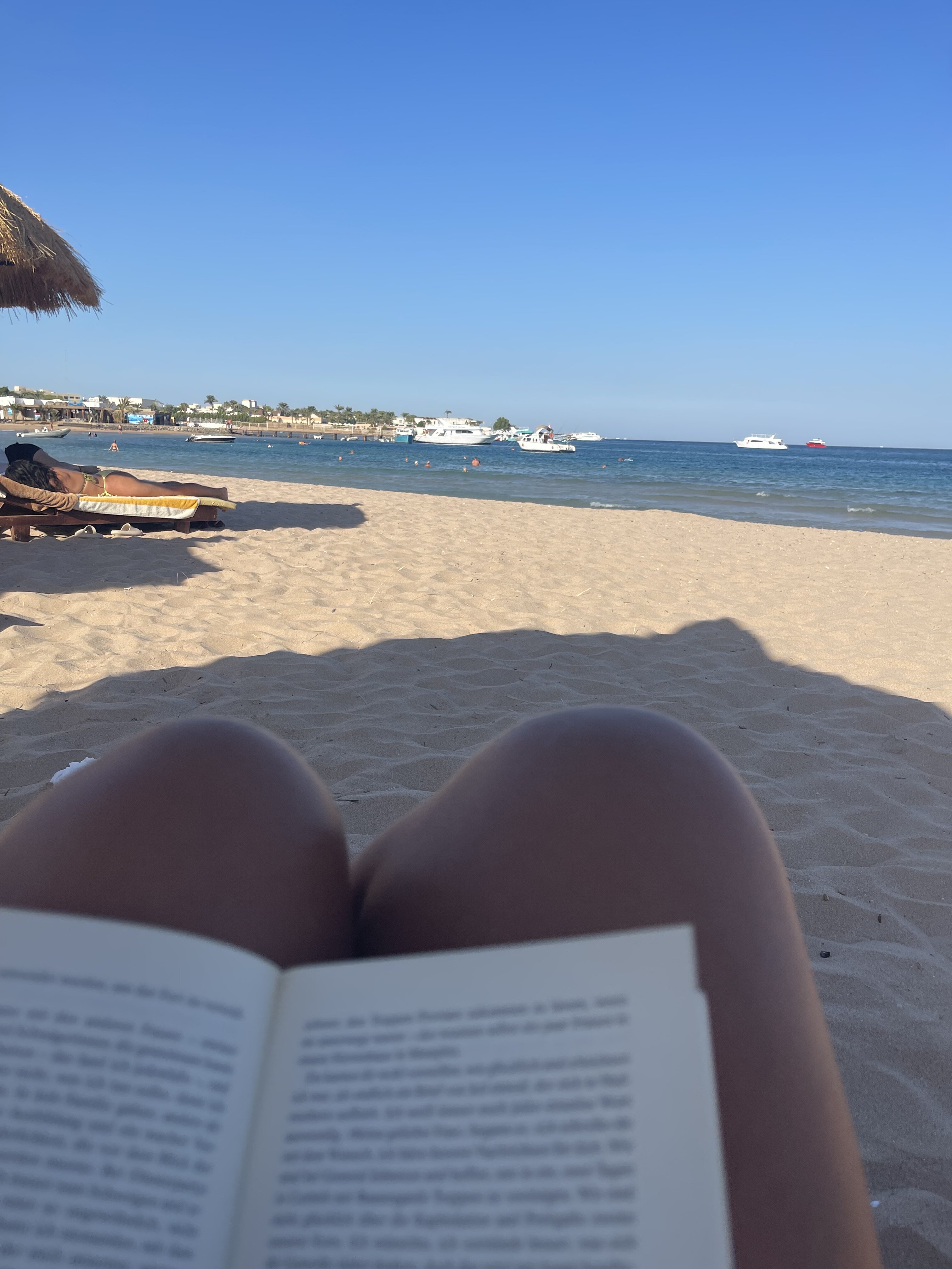 Lotus Bay Resort-官方