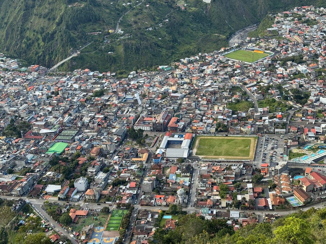 露娜火山探险水疗中心主图