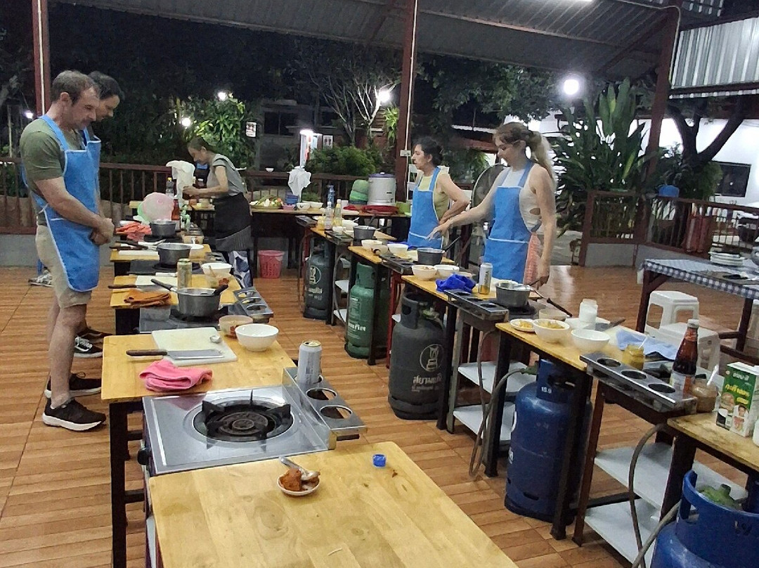 Smile Organic Farm Cooking School-清迈必去景点