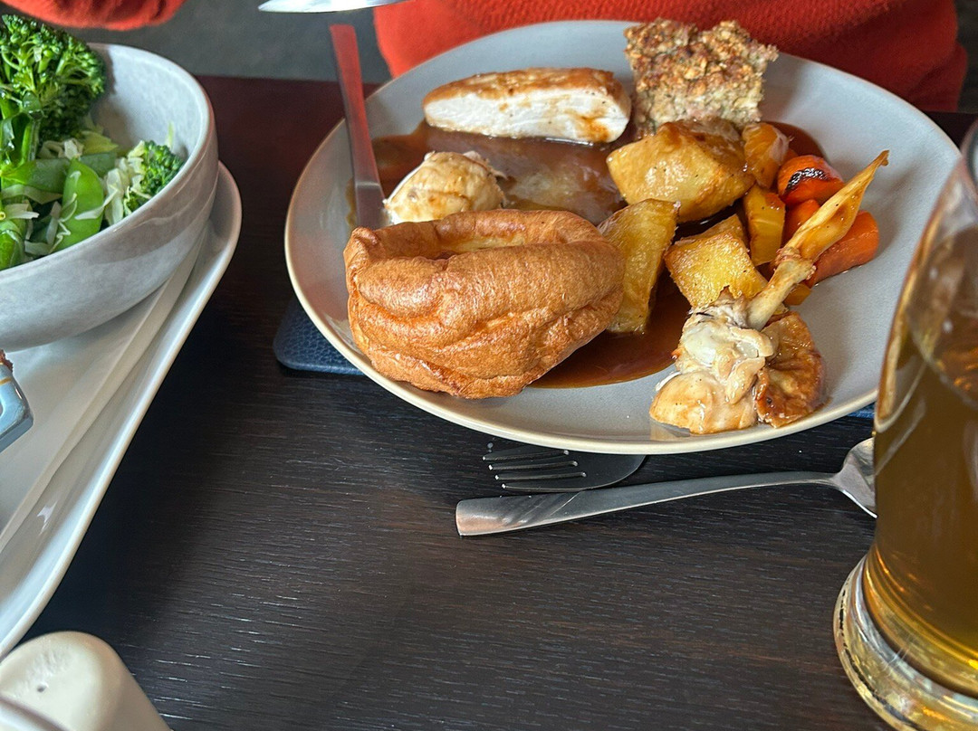 Furzeleigh Mill Inn主图