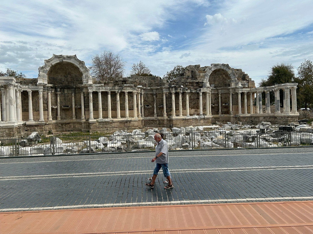 Monumental Fountain (Nymphaeum)-西代必去景点