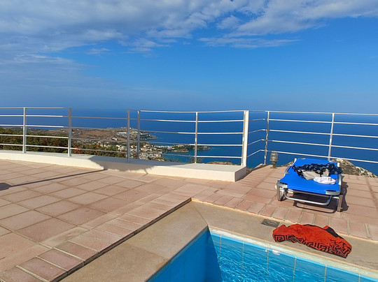 Nymphes Luxury Apartments主图