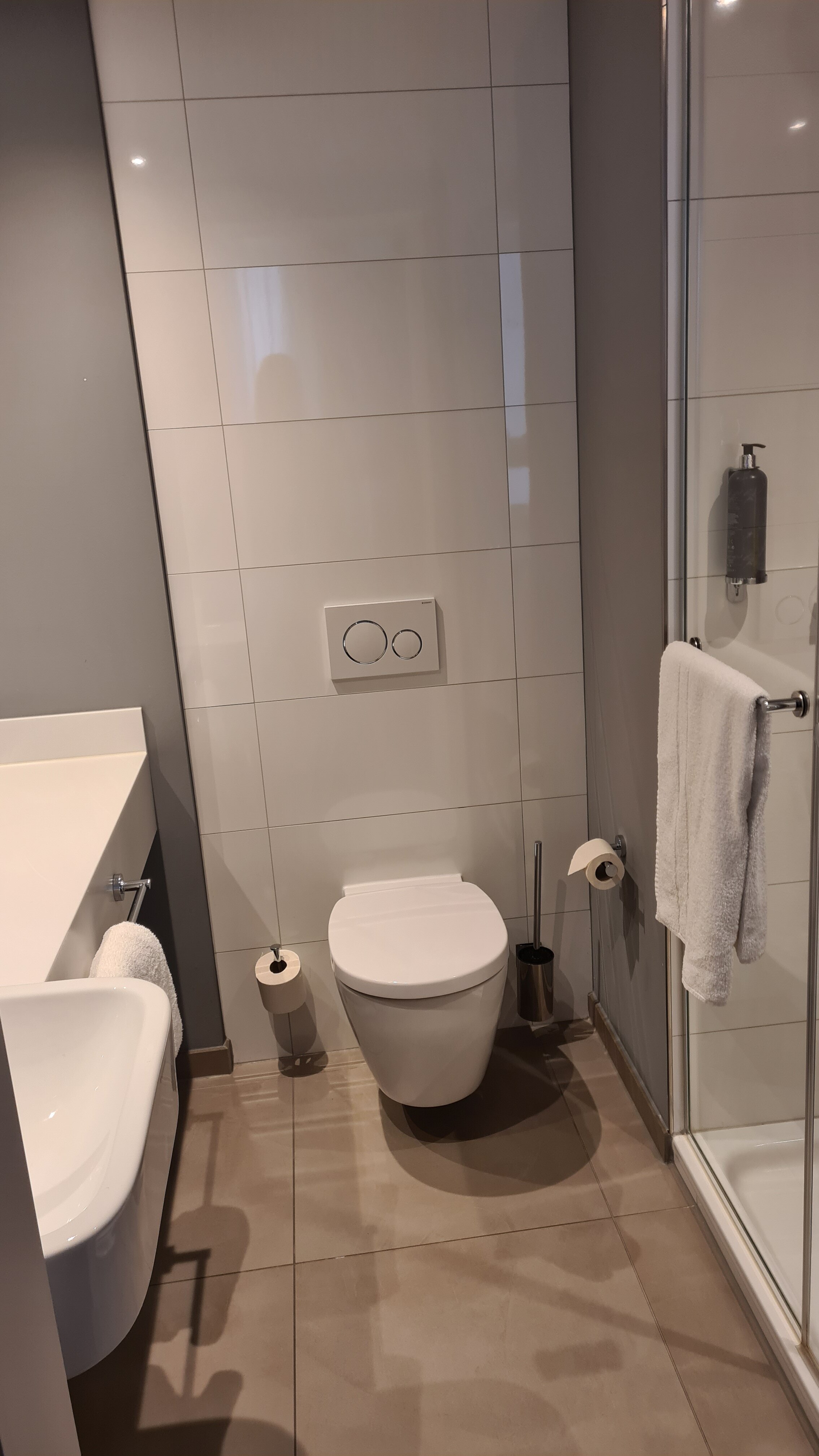 Premier Inn Braunschweig City Centre hotel-浴室
