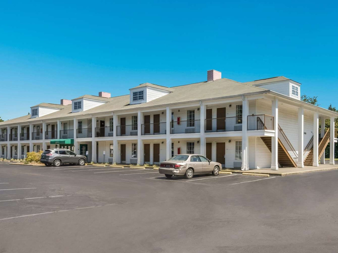 Winchester酒店住宿-Quality Inn Decherd