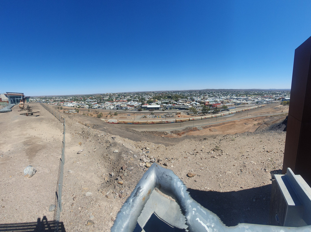 Line of Lode Miners Memorial-布罗肯希尔必去景点