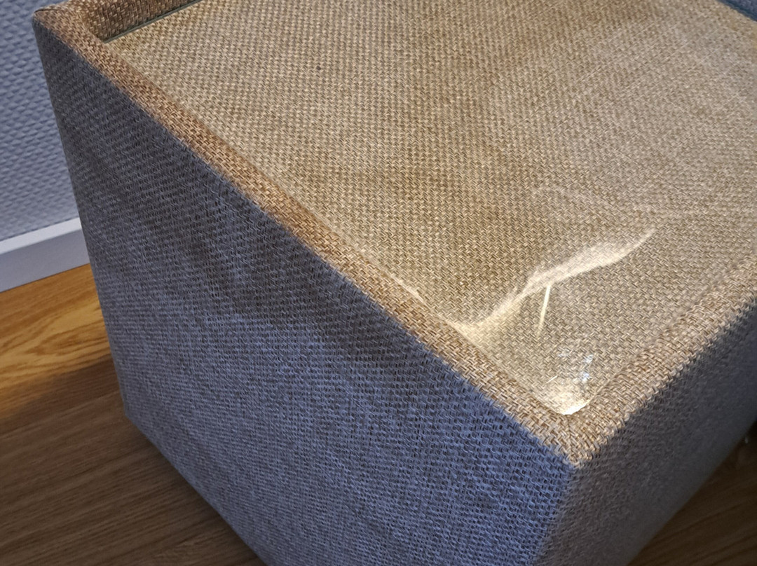 祖姆斯特奈恩是为赫臣酒店主图