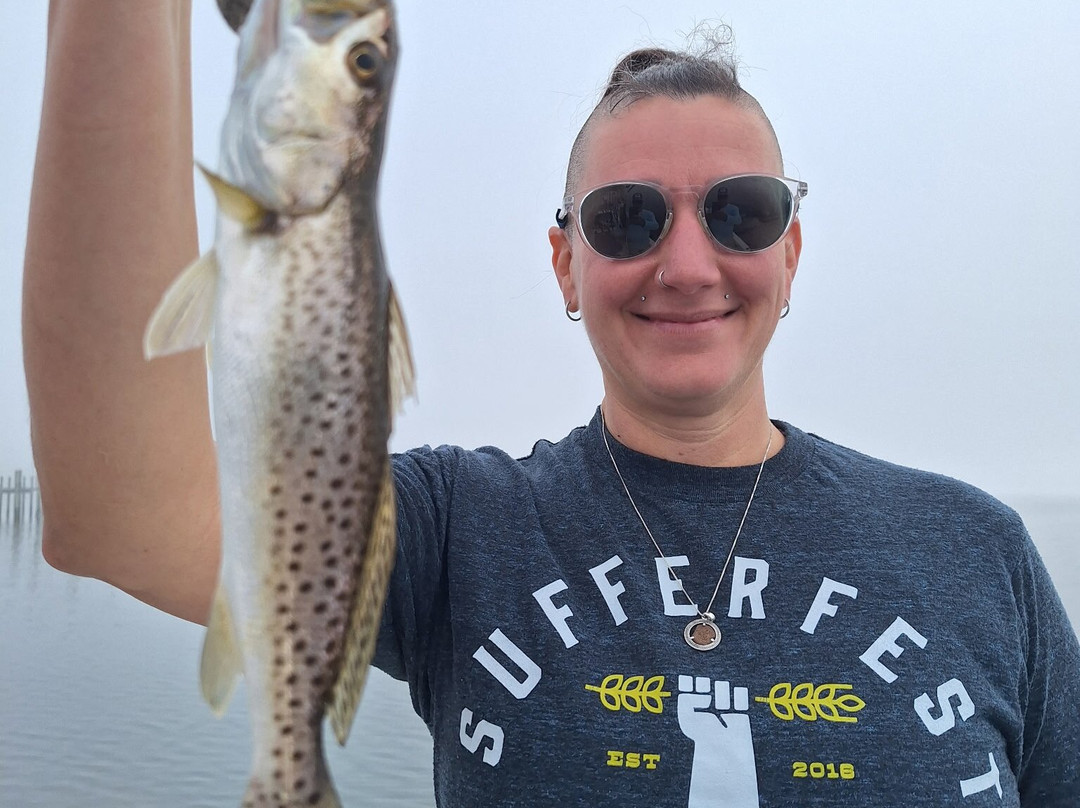 Lucky Chucky Charters-纳瓦拉必去景点