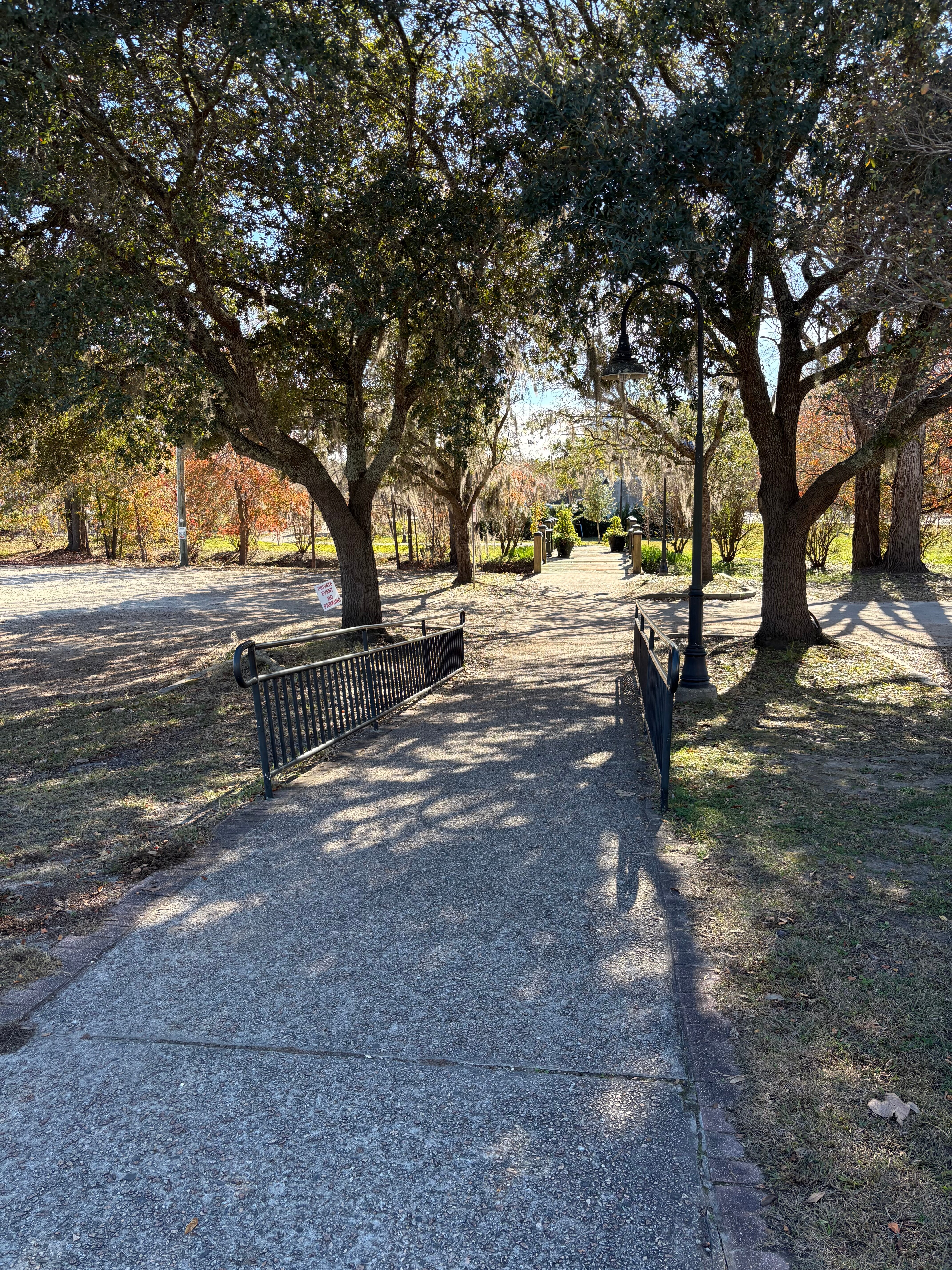 The Cypress Inn-官方