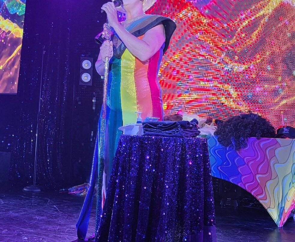 The Palm Cabaret and Bar-瓦拉塔港必去景点