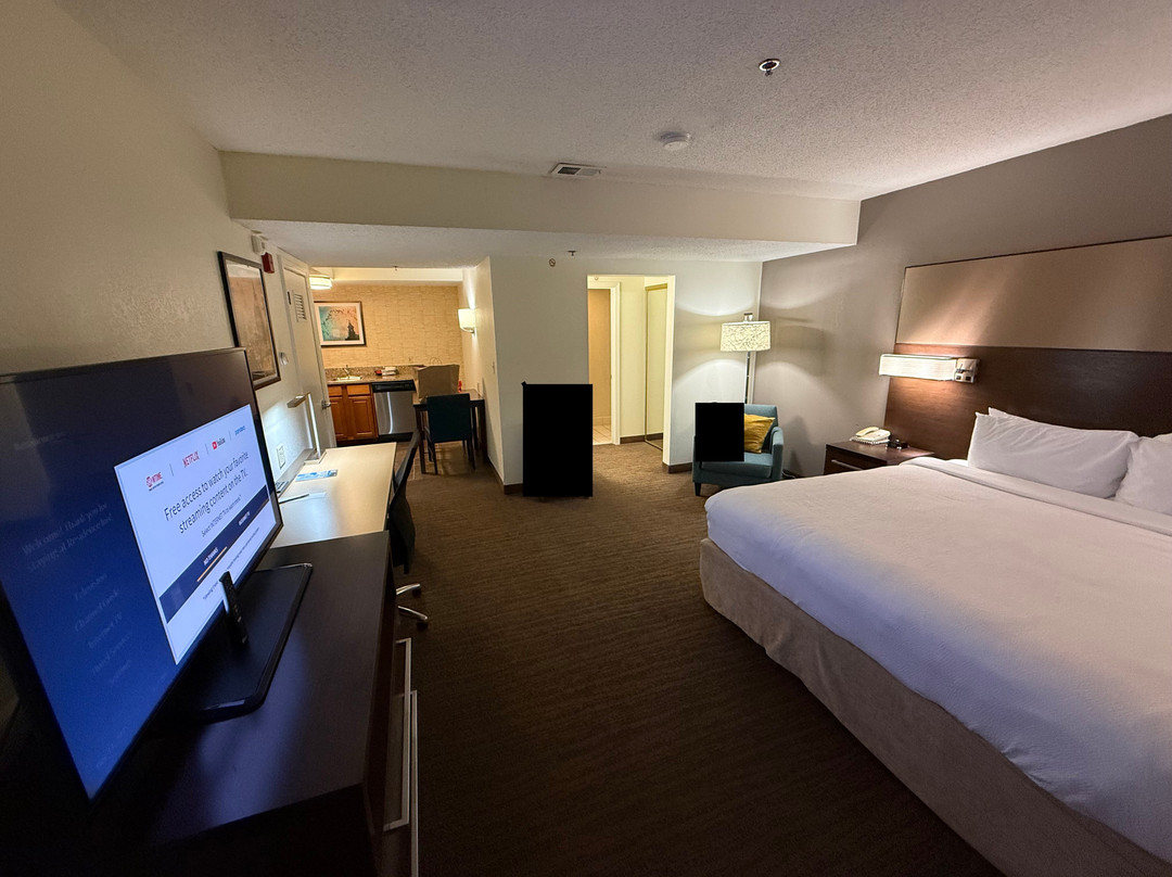 堪萨斯城乡村俱乐部广场 Residence Inn 酒店主图