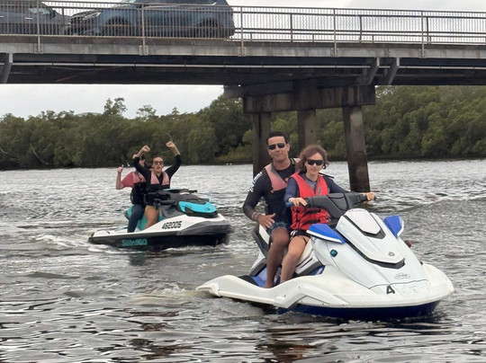 Swan Boat Hire-Maroochydore必去景点